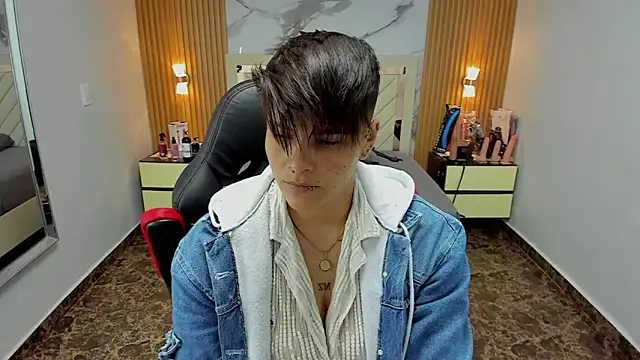 KAROLLJONES1 online show from 10/28/25, 08:08