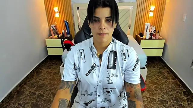 KAROLLJONES1 online show from 01/14/26, 08:01