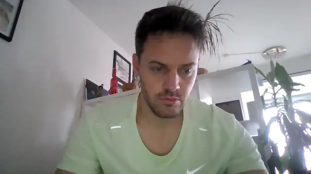 Snapshot of bigcockjohnxxxxx chatting on 11/27/25, 01:33 bigcockjohnxxxxx online show from 11/27/25, 01:33