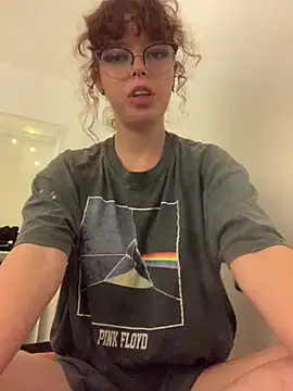 Snapshot of Kyokko-doll chatting on 09/20/25, 10:37 Kyokko-doll online show from 09/20/25, 10:37