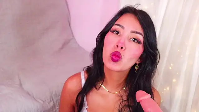 Miss Charlottet online show from 06/18/26, 10:04