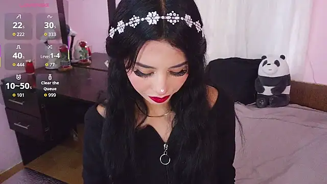 Miss Charlottet online show from 04/15/26, 06:56
