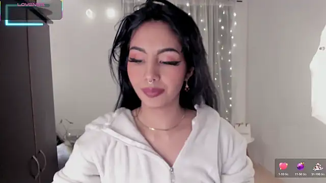 Miss Charlottet online show from 11/15/25, 10:25