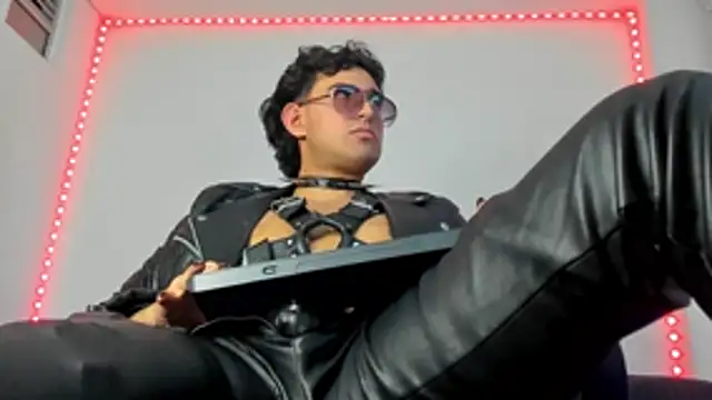 Alexxx savage online show from 11/05/25, 04:15