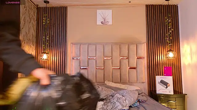 Room 69x online show from 05/09/26, 01:47