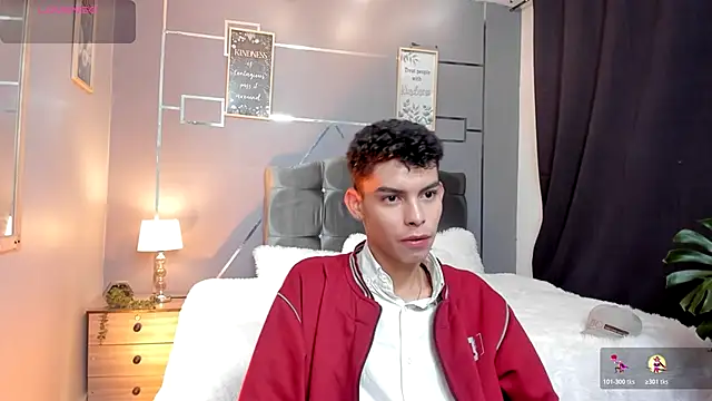 Room 69x online show from 11/11/25, 03:12