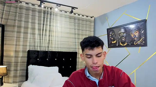 Room 69x online show from 11/16/25, 02:49