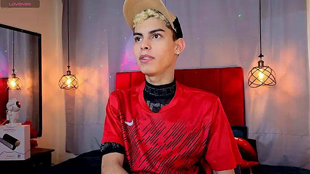 Room 69x online show from 03/09/26, 12:09