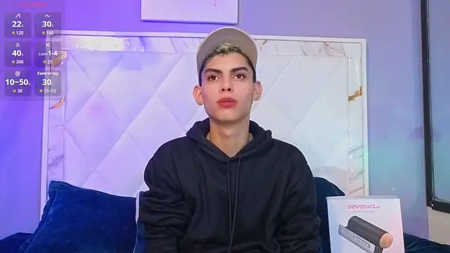 Room 69x online show from 04/08/26, 01:45