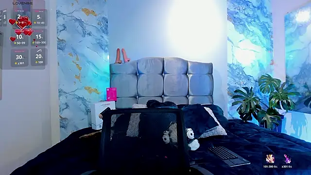 Room 69x online show from 02/17/26, 03:31