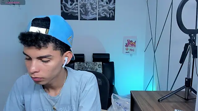 Room 69x online show from 11/30/25, 03:29