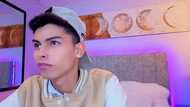 Room 69x online show from 11/27/25, 03:18