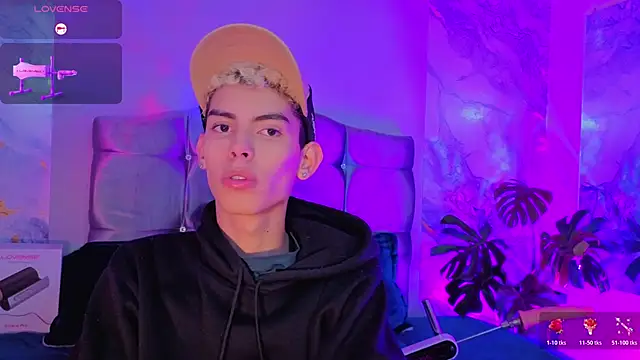 Room 69x online show from 03/23/26, 12:38