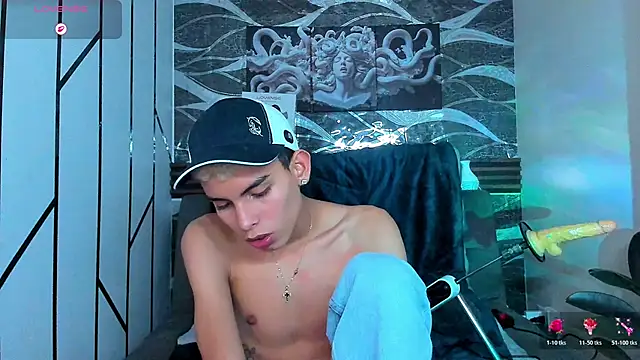 Room 69x online show from 03/12/26, 01:33