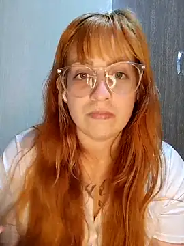 Snapshot of witchkiki chatting on 12/18/25, 04:17 witchkiki online show from 12/18/25, 04:17