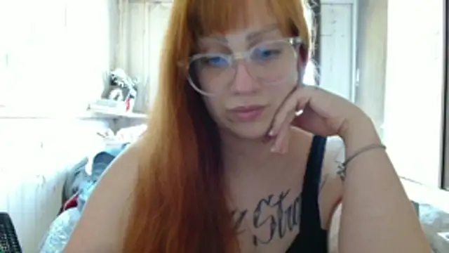 Snapshot of witchkiki chatting on 11/21/25, 11:53 witchkiki online show from 11/21/25, 11:53