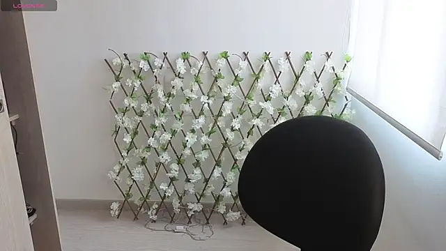 genet  online show from 09/15/25, 03:23