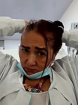 linda luna29 online show from 09/27/25, 03:07