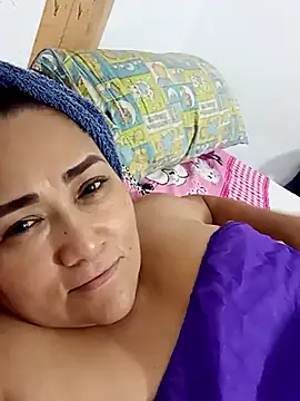 linda luna29 online show from 12/04/25, 05:17