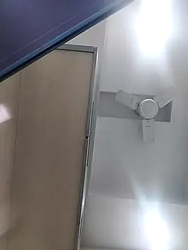 Snapshot of kiss_like_choco11 chatting on 03/25/26, 05:40 kiss like choco11 online show from 03/25/26, 05:40