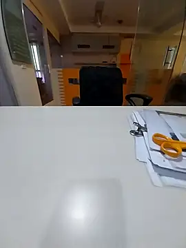 Snapshot of kiss_like_choco11 chatting on 10/21/25, 06:24 kiss like choco11 online show from 10/21/25, 06:24