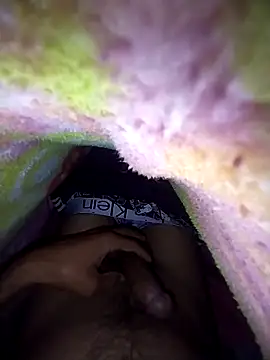 Snapshot of kiss_like_choco11 chatting on 10/16/25, 04:59 kiss like choco11 online show from 10/16/25, 04:59