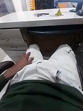 Snapshot of kiss_like_choco11 chatting on 09/16/25, 07:20 kiss like choco11 online show from 09/16/25, 07:20