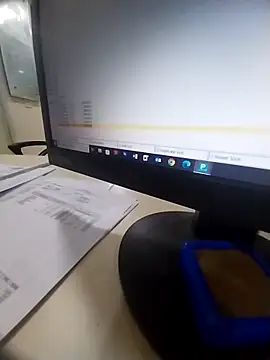 Snapshot of kiss_like_choco11 chatting on 04/13/26, 05:44 kiss like choco11 online show from 04/13/26, 05:44