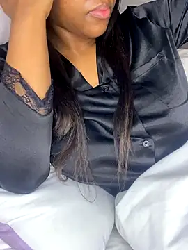 Sipsdoll online show from 10/07/25, 11:06