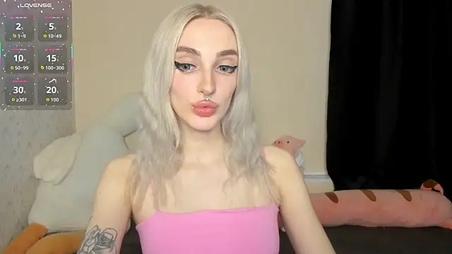 succubantra online show from 03/17/26, 01:58