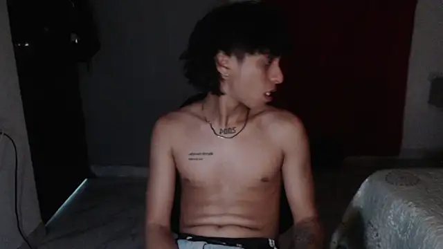 Snapshot of sung_yol chatting on 10/13/25, 05:42 sung yol online show from 10/13/25, 05:42