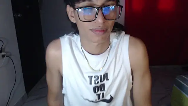 Snapshot of sung_yol chatting on 10/03/25, 09:38 sung yol online show from 10/03/25, 09:38