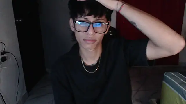 Snapshot of sung_yol chatting on 10/03/25, 12:36 sung yol online show from 10/03/25, 12:36