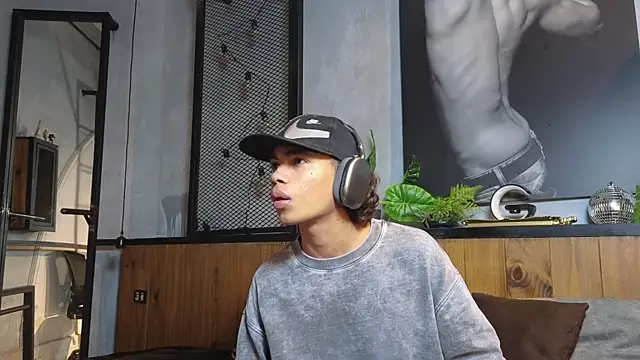 AlanCutee online show from 04/28/26, 11:58