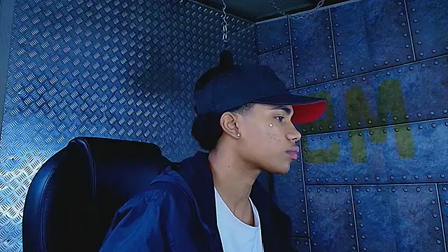 AlanCutee online show from 09/23/25, 11:17