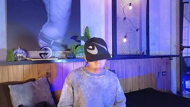 AlanCutee online show from 04/15/26, 11:38