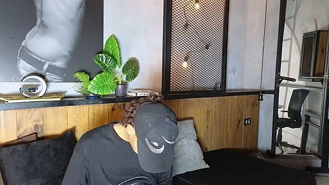 AlanCutee online show from 04/16/26, 12:39