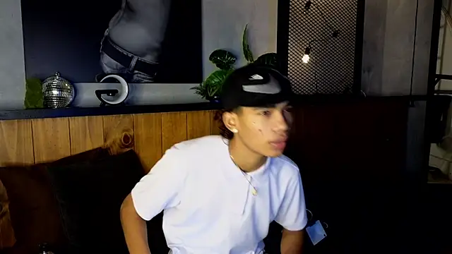 AlanCutee online show from 04/12/26, 12:41