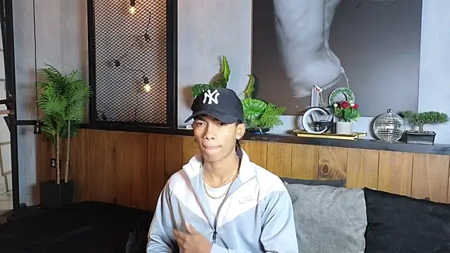 AlanCutee online show from 05/12/26, 11:49