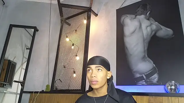 AlanCutee online show from 02/25/26, 01:11