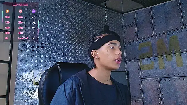 AlanCutee online show from 10/06/25, 11:44