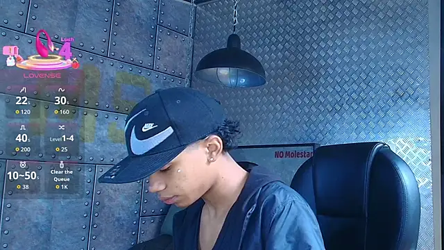 AlanCutee online show from 10/22/25, 12:26