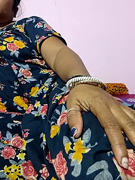 Cute-Swewty online show from 11/22/25, 01:10