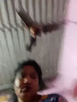 Cute-Swewty online show from 11/17/25, 01:59