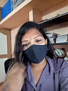 Snapshot of Tamil_Dharani chatting on 03/01/26, 12:49 Tamil Dharani online show from 03/01/26, 12:49