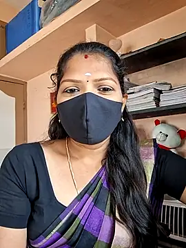 Snapshot of Tamil_Dharani chatting on 03/03/26, 07:04 Tamil Dharani online show from 03/03/26, 07:04