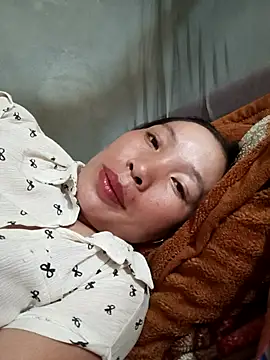 Snapshot of Tamy_20 chatting on 10/13/25, 05:42 Tamy 20 online show from 10/13/25, 05:42