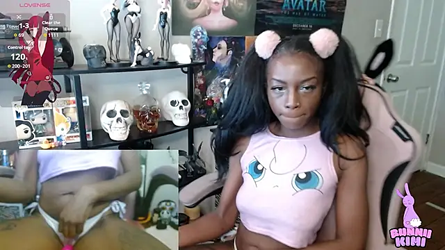 Snapshot of bunniikimi chatting on 09/13/25, 01:00 bunniikimi online show from 09/13/25, 01:00