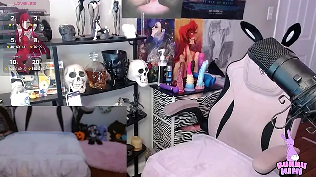 Snapshot of bunniikimi chatting on 09/15/25, 01:11 bunniikimi online show from 09/15/25, 01:11