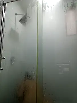 Esmeralda333 online show from 10/22/25, 02:49